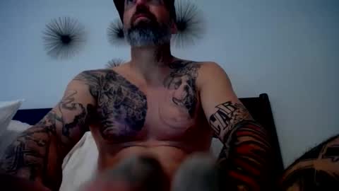 allaroundamazing13 online show from February 15, 2026, 10:17 pm