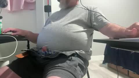 Allergictolove online show from March 22, 2026, 12:36 am