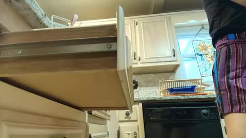 wishlist on bio online show from September 28, 2025, 6:24 pm