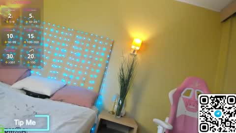 alli_aster online show from May 19, 2026, 1:56 am
