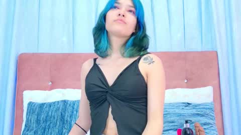 Allicia online show from November 2, 2025, 7:05 pm