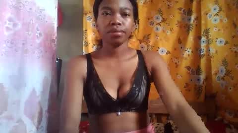 Snapshot of alliciax632770 chatting on November 24, 2025, 11:43 am alliciax632770 online show from November 24, 2025, 11:43 am