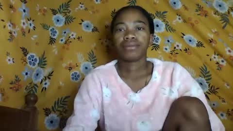 Snapshot of alliciax632770q chatting on June 21, 2026, 2:14 am alliciax632770q online show from June 21, 2026, 2:14 am