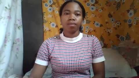 Snapshot of alliciax632770q chatting on June 27, 2026, 6:29 am alliciax632770q online show from June 27, 2026, 6:29 am