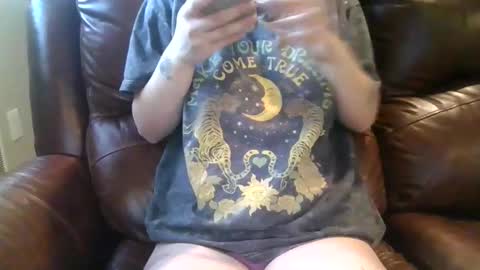 alliebearx online show from February 14, 2026, 4:26 pm