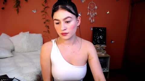 Allie  online show from November 20, 2025, 3:12 pm