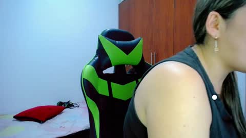  Alisson online show from January 8, 2025, 8:39 pm