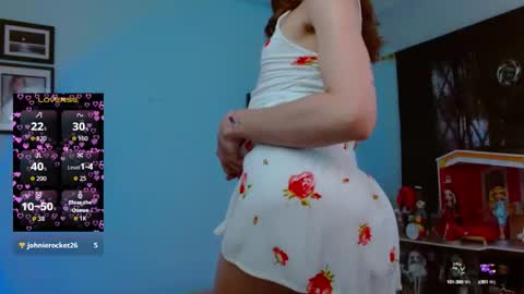 Snapshot of allisonblossom chatting on October 16, 2025, 7:26 pm online show from October 16, 2025, 7:26 pm