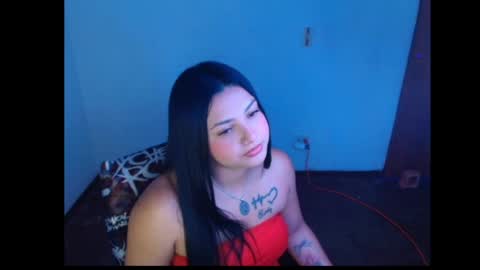 Snapshot of allisonn_smith18 chatting on April 24, 2026, 5:43 am Alisson online show from April 24, 2026, 5:43 am