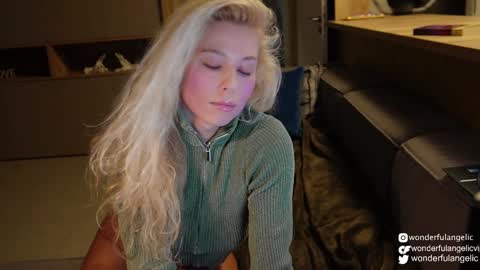 Snapshot of allissonhotbb chatting on February 26, 2025, 5:39 pm allissonhotbb online show from February 26, 2025, 5:39 pm