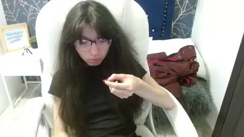 Snapshot of alllyson_ chatting on June 11, 2026, 12:32 am alison online show from June 11, 2026, 12:32 am
