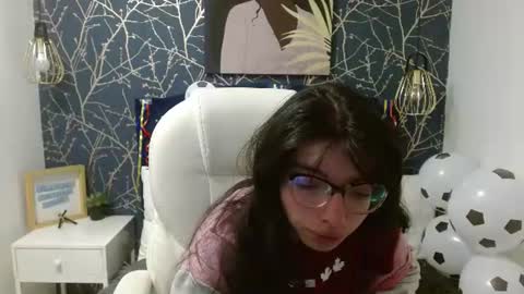 Snapshot of alllyson_ chatting on June 15, 2026, 7:38 pm alison online show from June 15, 2026, 7:38 pm