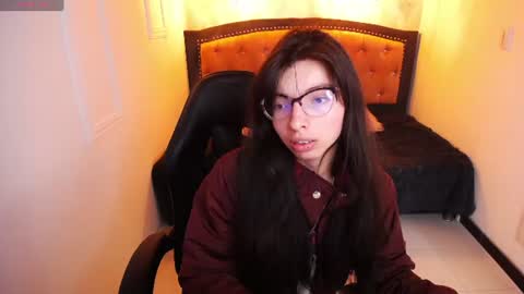 Snapshot of alllyson_ chatting on June 25, 2026, 8:02 pm alison online show from June 25, 2026, 8:02 pm