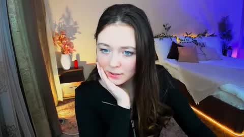 Snapshot of alluringeyess chatting on November 7, 2025, 4:40 pm alluringeyess online show from November 7, 2025, 4:40 pm