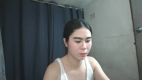 alluringluna69 online show from May 6, 2026, 4:01 pm