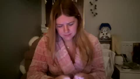 Snapshot of allyanalangel chatting on January 17, 2025, 9:06 pm allyanalangel online show from January 17, 2025, 9:06 pm