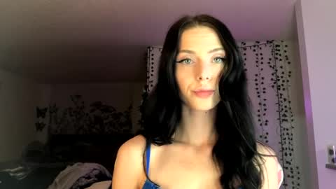 Ally Girl In Her Ally World online show from January 28, 2025, 6:16 am