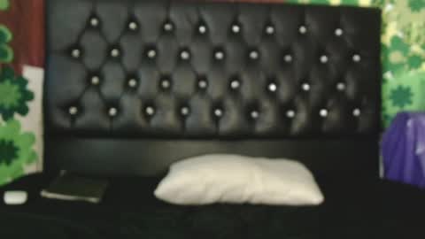 Snapshot of allys_xoxo chatting on February 3, 2025, 3:20 am Allys xoxo online show from February 3, 2025, 3:20 am