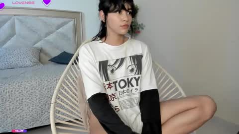 Allyson 3 online show from January 8, 2025, 9:12 pm