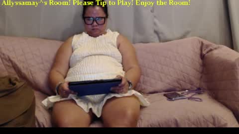 Allyssamay online show from May 27, 2026, 2:30 am