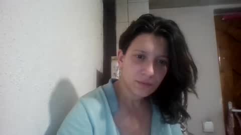 Snapshot of alma_amy chatting on December 1, 2024, 7:47 pm Alma online show from December 1, 2024, 7:47 pm