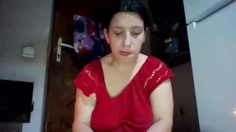 Snapshot of alma_amy chatting on January 1, 2025, 8:26 pm Alma online show from January 1, 2025, 8:26 pm