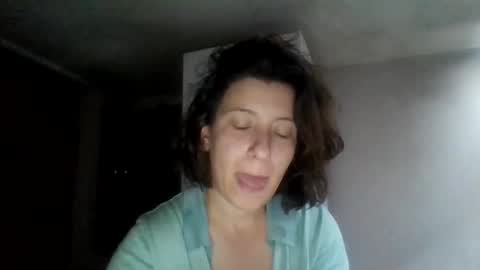 Snapshot of alma_amy chatting on February 8, 2025, 9:57 pm Alma online show from February 8, 2025, 9:57 pm