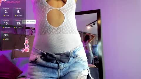 Snapshot of alma_rose_ chatting on May 28, 2026, 4:48 pm alma_rose_ online show from May 28, 2026, 4:48 pm