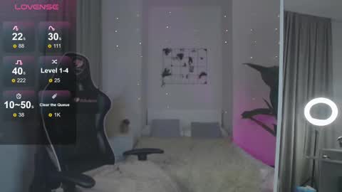 Snapshot of alma_wilson chatting on February 3, 2025, 3:38 pm Amina online show from February 3, 2025, 3:38 pm