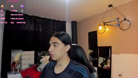 Snapshot of almazz_ chatting on June 20, 2026, 11:57 am Santy online show from June 20, 2026, 11:57 am