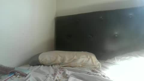 almondwithlove online show from April 4, 2026, 4:04 pm