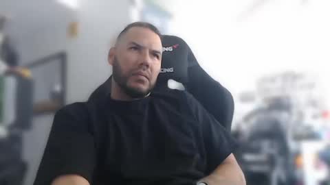 simplyfaded online show from October 12, 2025, 9:58 pm