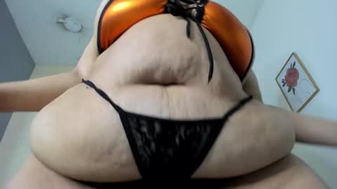 Snapshot of alondra_zaens chatting on September 23, 2025, 1:52 am Alondra online show from September 23, 2025, 1:52 am