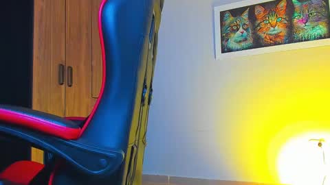 Snapshot of alpha_dominus_ chatting on October 2, 2025, 5:03 am alpha_dominus_ online show from October 2, 2025, 5:03 am