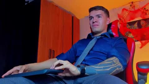 Snapshot of alpha_dominus_ chatting on October 18, 2025, 3:53 am alpha_dominus_ online show from October 18, 2025, 3:53 am