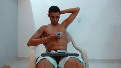 Snapshot of alpha_smit chatting on February 10, 2025, 3:03 am alpha smit online show from February 10, 2025, 3:03 am