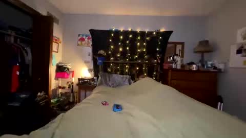 alphadomcole online show from October 29, 2025, 7:21 am