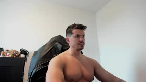 Snapshot of alphagodleatherking92 chatting on June 6, 2026, 9:14 am LeatherMaster online show from June 6, 2026, 9:14 am
