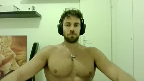 alphah_hunk online show from September 20, 2025, 6:20 pm