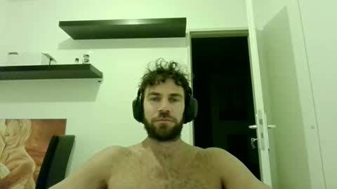 alphah_hunk online show from October 11, 2025, 6:39 pm