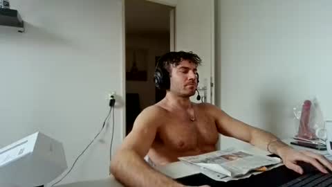 alphah_hunk online show from January 19, 2026, 12:31 pm