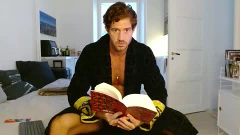 Snapshot of alphahung23 chatting on November 13, 2025, 7:29 am alphahung23 online show from November 13, 2025, 7:29 am