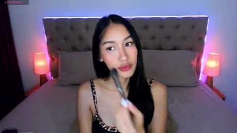 sophia betterthanyourx online show from July 13, 2026, 5:38 pm