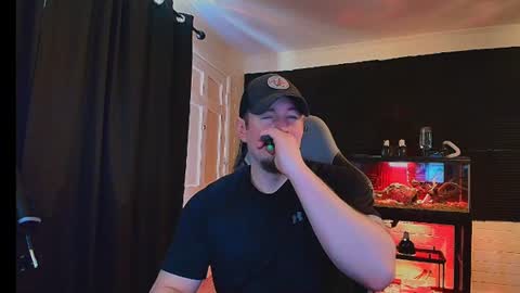 Snapshot of alphanuts101 chatting on February 28, 2025, 7:35 pm Ryno online show from February 28, 2025, 7:35 pm