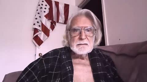 AlphaUniform online show from April 30, 2026, 2:12 pm