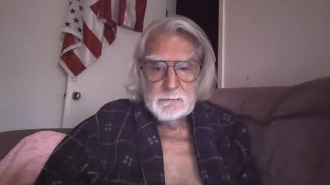 AlphaUniform online show from May 14, 2026, 12:23 pm