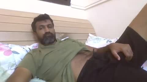 black bull1988 online show from February 7, 2025, 7:38 pm