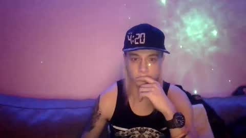 Snapshot of altboy010 chatting on December 29, 2024, 3:54 am altboy010 online show from December 29, 2024, 3:54 am