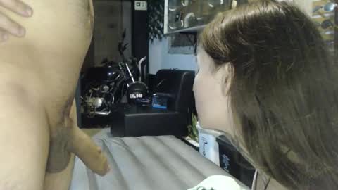 Snapshot of alucardcarmilaa chatting on October 3, 2025, 3:58 am Alucard Carmila online show from October 3, 2025, 3:58 am