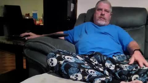 Snapshot of alwaysh0rnyn0w chatting on October 19, 2025, 12:22 am alwaysh0rnyn0w online show from October 19, 2025, 12:22 am